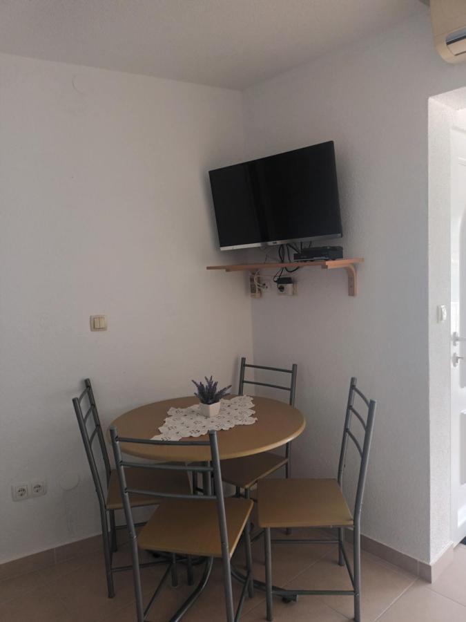 Volat Apartments Betina  Ngoại thất bức ảnh