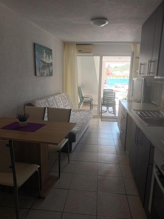 Volat Apartments Betina  Ngoại thất bức ảnh