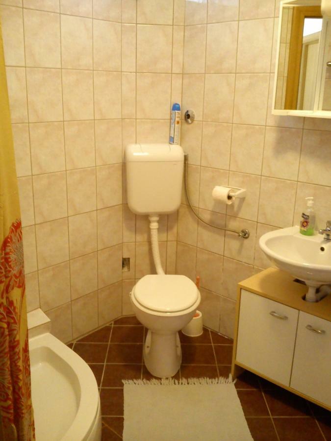 Volat Apartments Betina  Ngoại thất bức ảnh